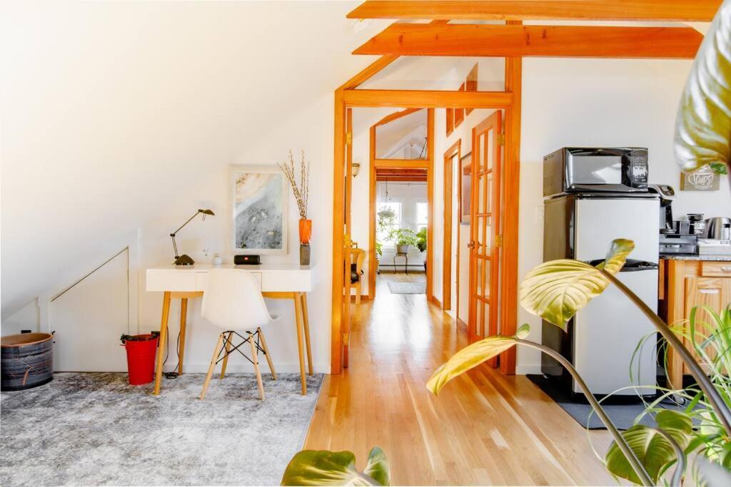 Urban Oasis In Hope Village Providence Bagian luar foto